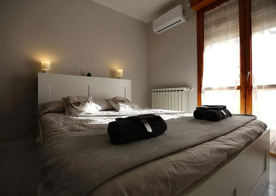 Casa Amuni' Monolocale A Pisa Free Parking Wifi Apartment