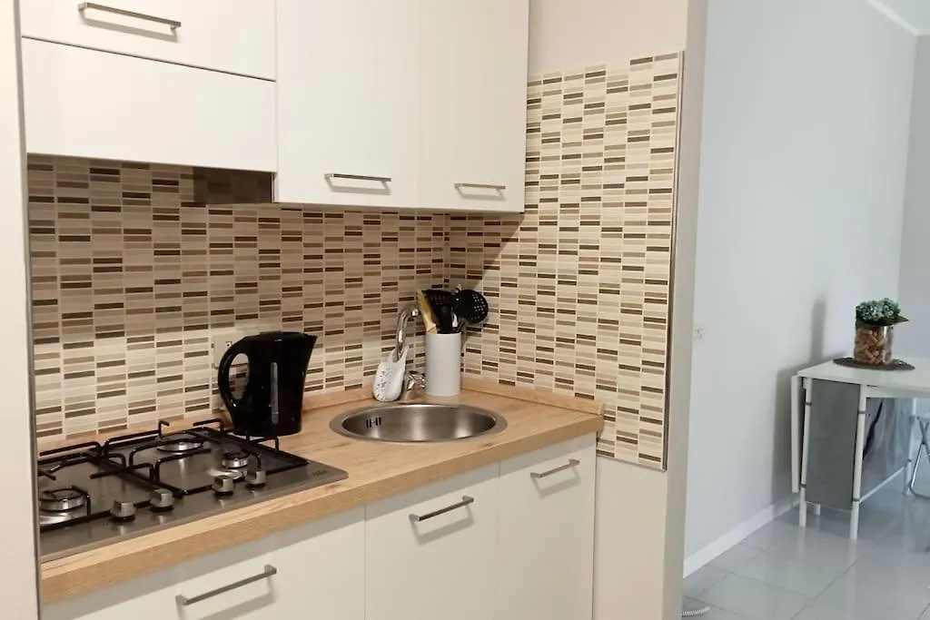 Casa Amuni' Monolocale A Pisa Free Parking Wifi Apartment